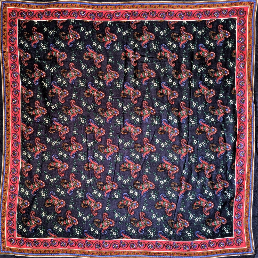 💙 Square Soft Scarf #hundredsofscarves